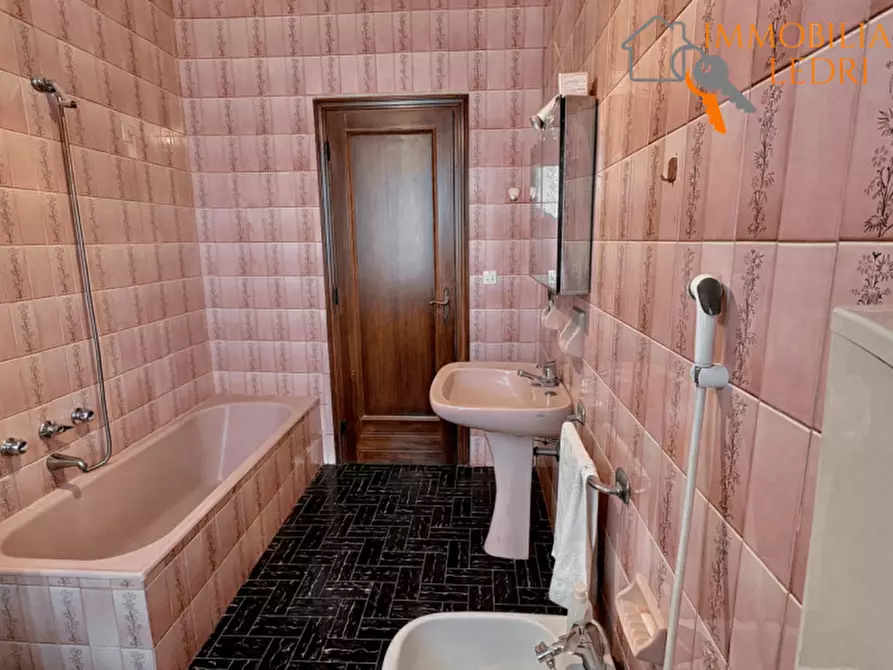 Immagine 40 di Villa in vendita  in Via dell'Esperanto a Villafranca Di Verona