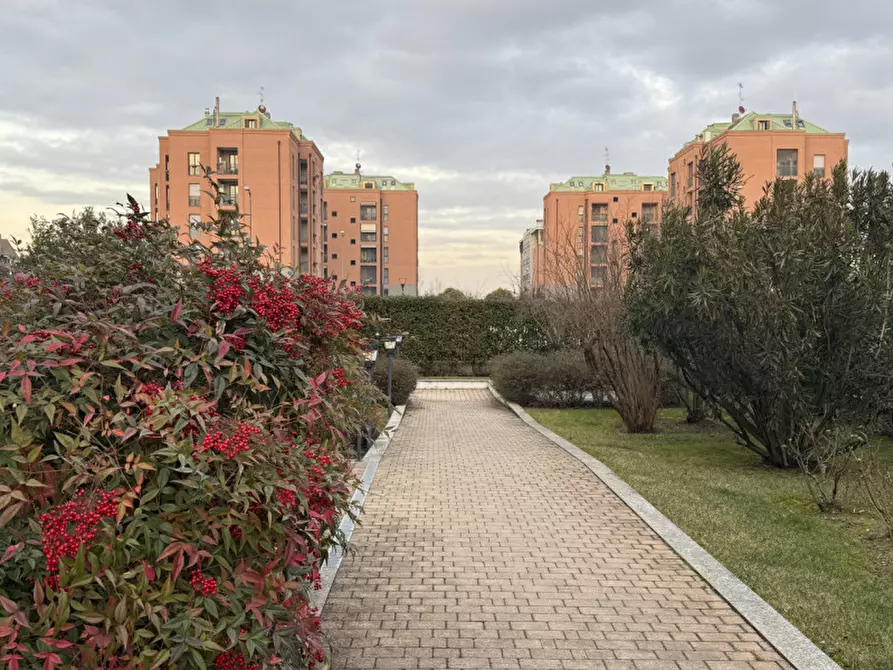 Immagine 1 di Appartamento in vendita  in Via Guido Rossa a Buccinasco