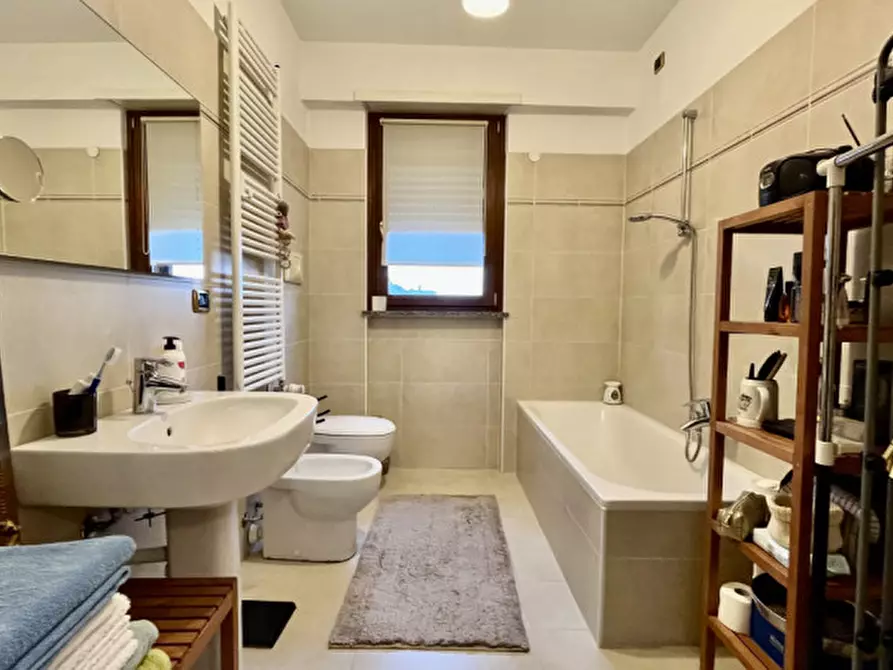 Immagine 23 di Appartamento in vendita  in Via Guido Rossa a Buccinasco