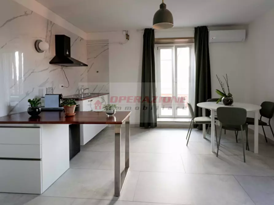 Immagine 1 di Appartamento in vendita  in Via Gabriella degli Esposti a Roma