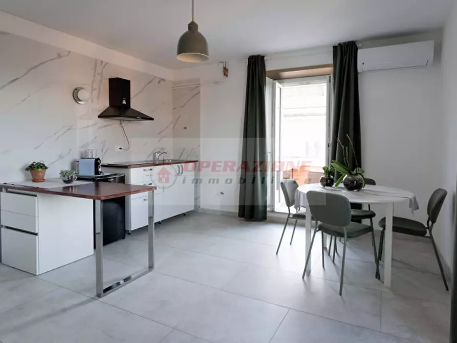 Immagine 2 di Appartamento in vendita  in Via Gabriella degli Esposti a Roma