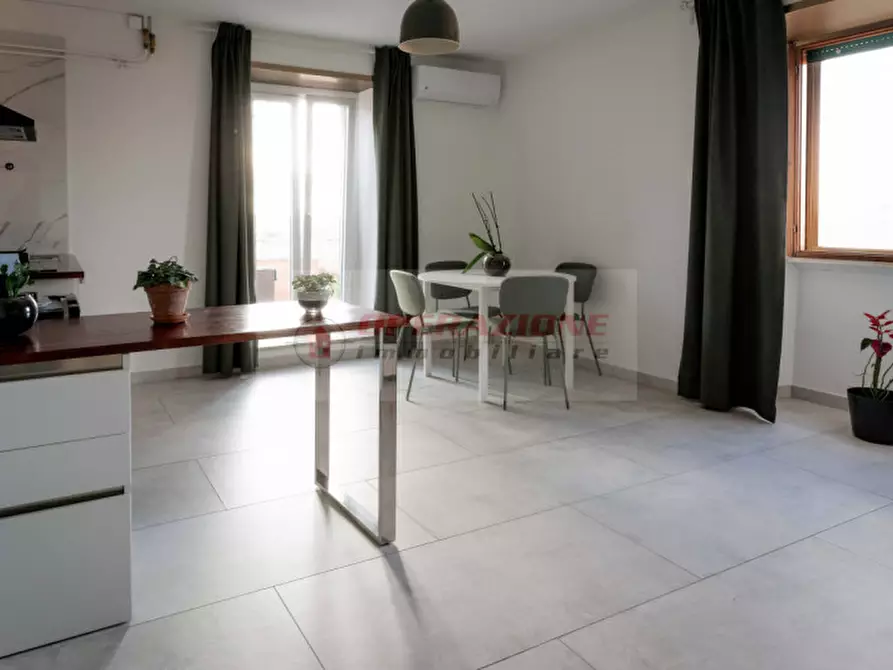 Immagine 4 di Appartamento in vendita  in Via Gabriella degli Esposti a Roma