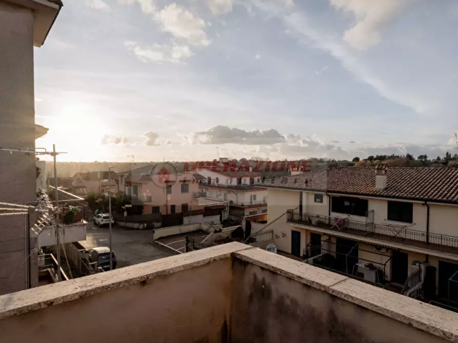 Immagine 43 di Appartamento in vendita  in Via Gabriella degli Esposti a Roma