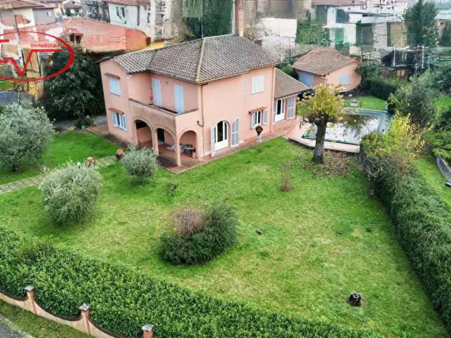 Immagine 2 di Villa in vendita  in zona stadio a Loro Ciuffenna