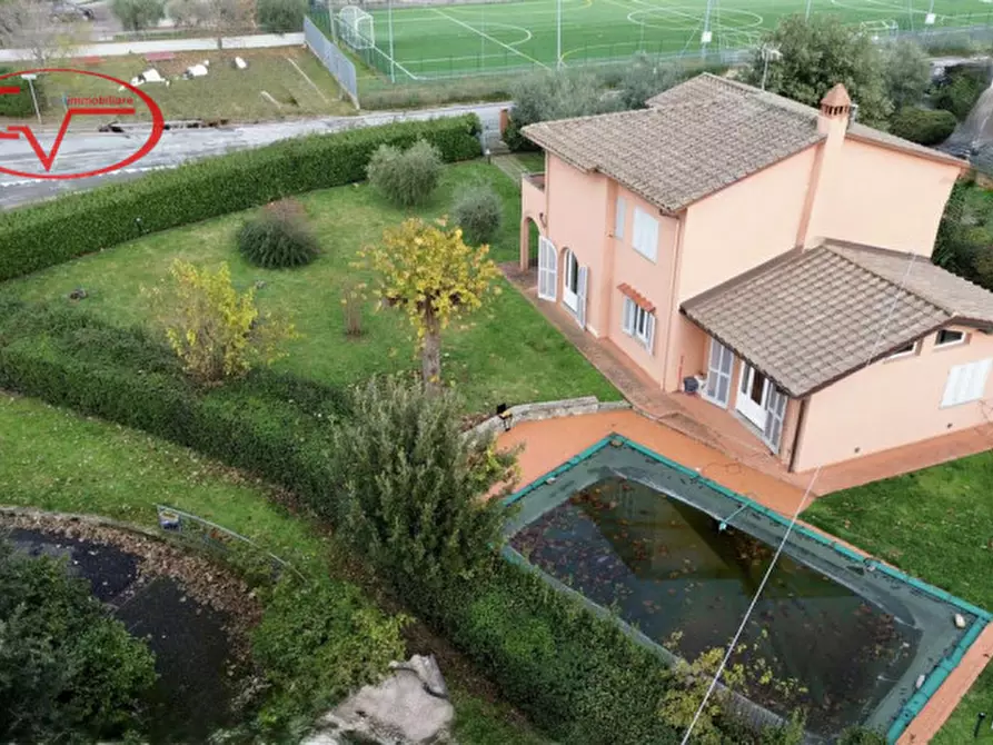 Immagine 9 di Villa in vendita  in zona stadio a Loro Ciuffenna