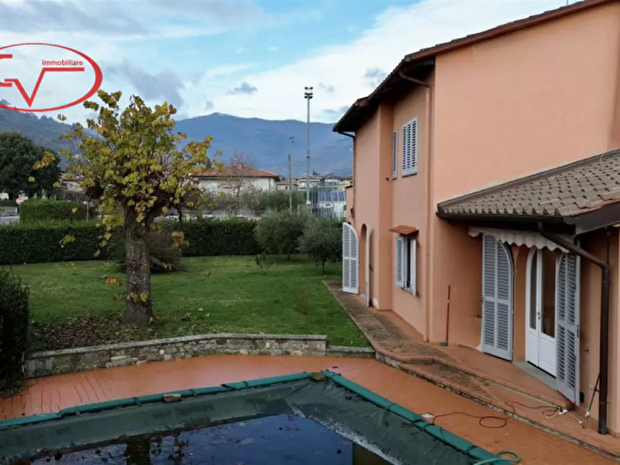 Immagine 10 di Villa in vendita  in zona stadio a Loro Ciuffenna