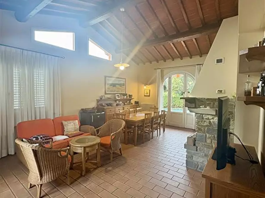 Immagine 15 di Villa in vendita  in zona stadio a Loro Ciuffenna