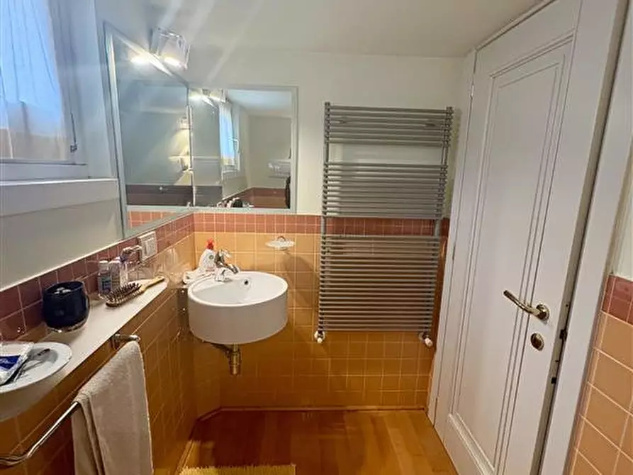 Immagine 32 di Villa in vendita  in zona stadio a Loro Ciuffenna