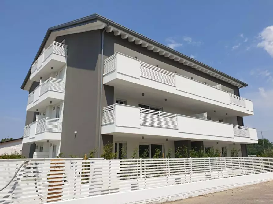 Immagine 1 di Attico in vendita  in Via Pietro Pinton a Padova