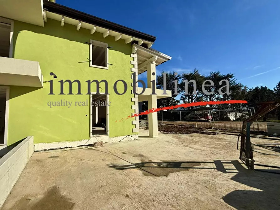 Immagine 4 di Villetta a schiera in vendita  in Via Primo Maggio a Costermano sul Garda