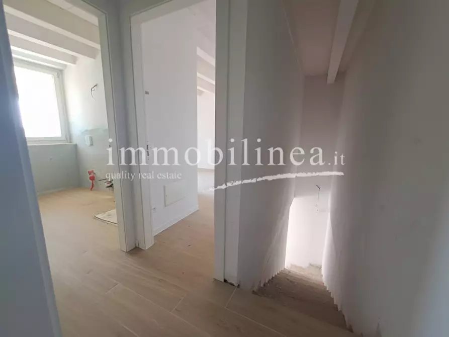 Immagine 6 di Villetta a schiera in vendita  in Via Primo Maggio a Costermano sul Garda