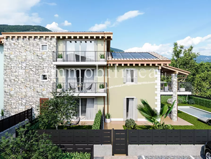 Immagine 8 di Villetta a schiera in vendita  in Via Primo Maggio a Costermano sul Garda