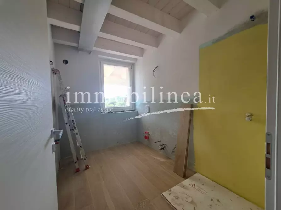Immagine 10 di Villetta a schiera in vendita  in Via Primo Maggio a Costermano sul Garda