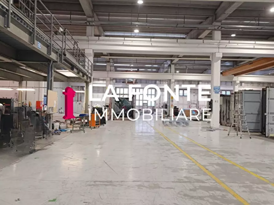 Immagine 7 di Capannone industriale in affitto  in via stazione a Mirano