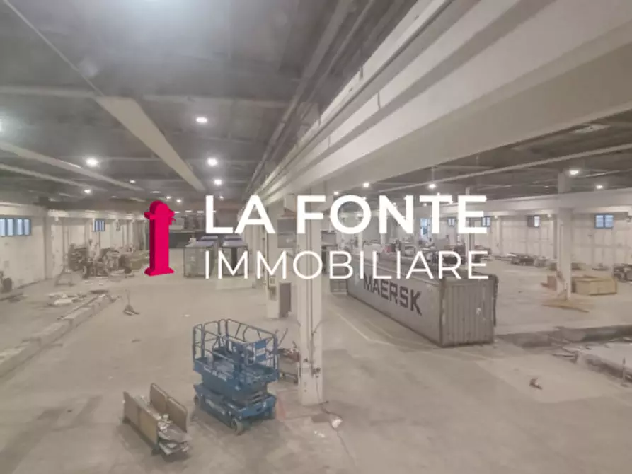 Immagine 9 di Capannone industriale in affitto  in via stazione a Mirano