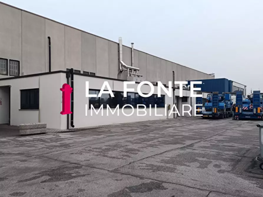 Immagine 10 di Capannone industriale in affitto  in via stazione a Mirano