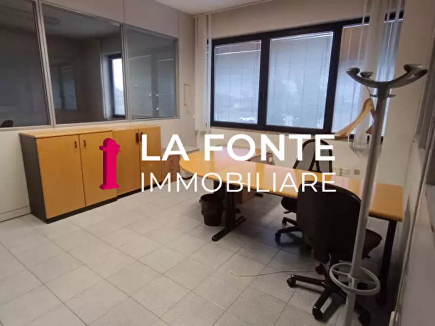 Immagine 15 di Capannone industriale in affitto  in via stazione a Mirano