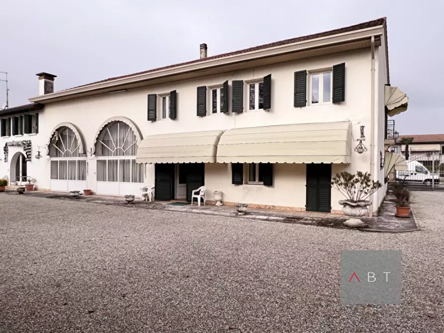 Immagine 19 di Casa bifamiliare in vendita  a San Martino Di Lupari