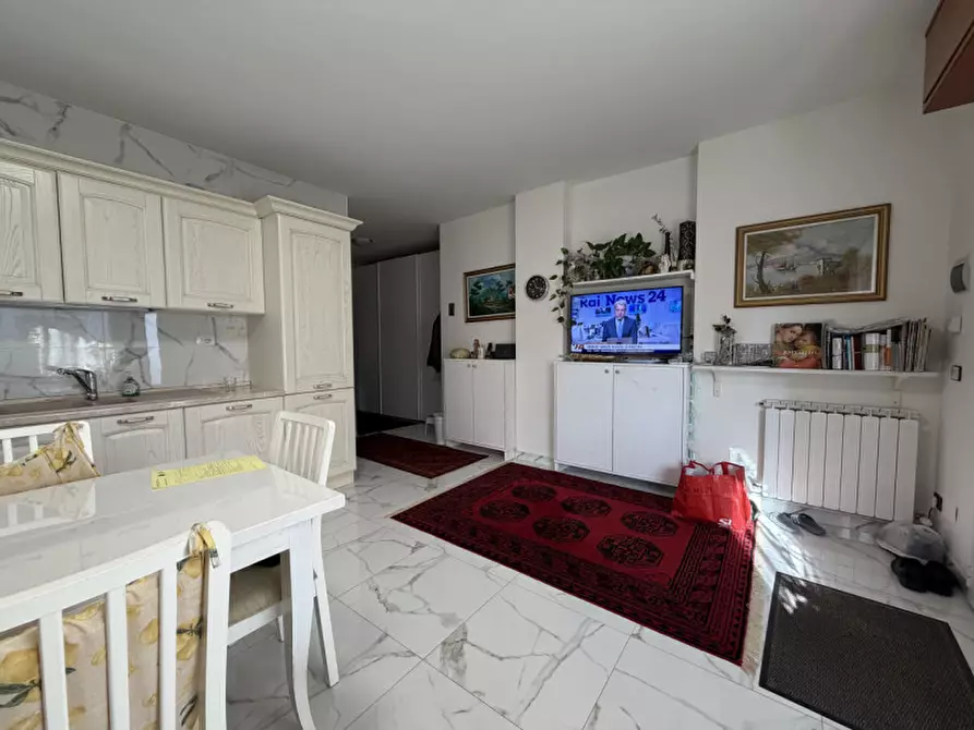 Immagine 4 di Appartamento in vendita  a Senigallia