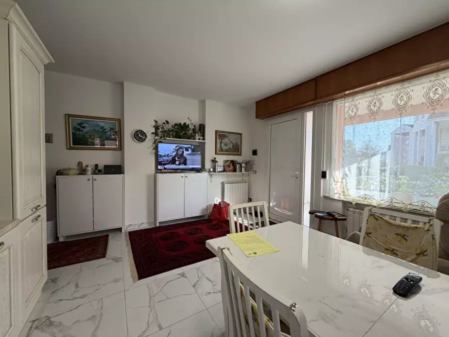 Immagine 6 di Appartamento in vendita  a Senigallia