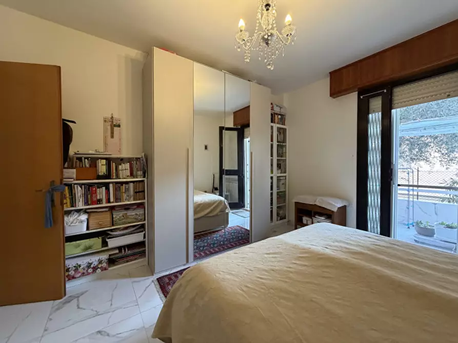 Immagine 10 di Appartamento in vendita  a Senigallia