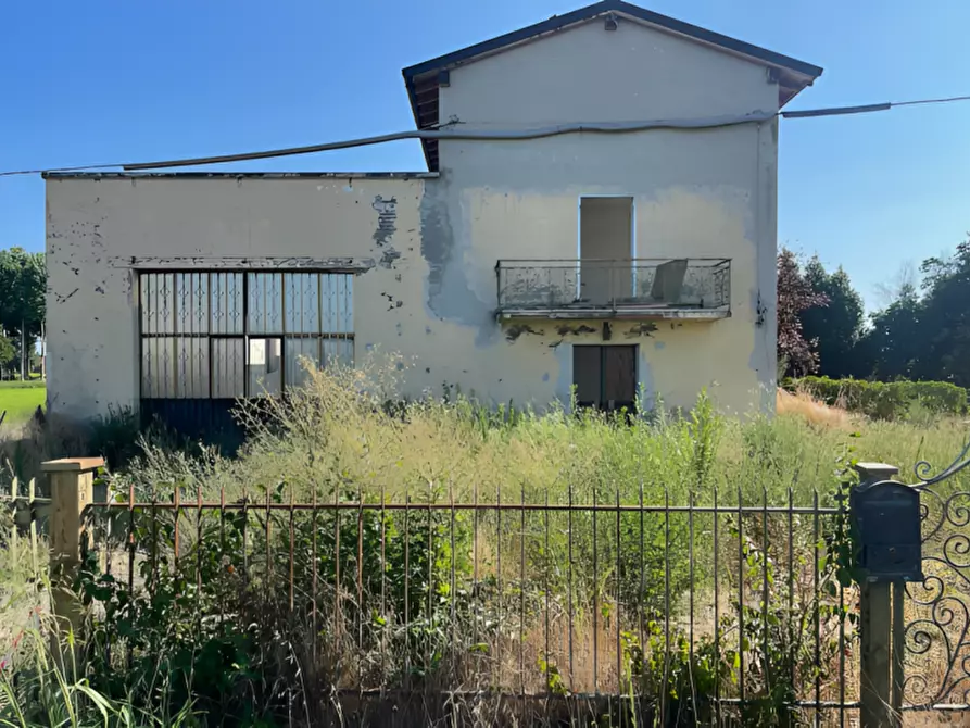 Immagine 5 di Appartamento in vendita  in Via Concordia a Cavezzo