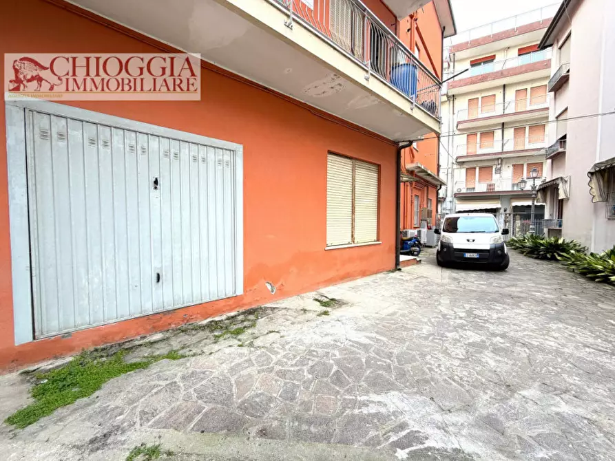 Immagine 5 di Garage in vendita  in Viale San Marco a Chioggia