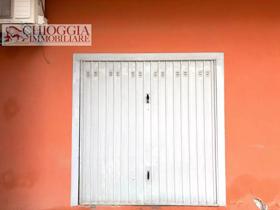 Immagine 6 di Garage in vendita  in Viale San Marco a Chioggia