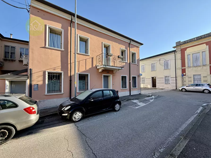 Immagine 2 di Villetta a schiera in vendita  in Via G. Marconi 2 a Legnago