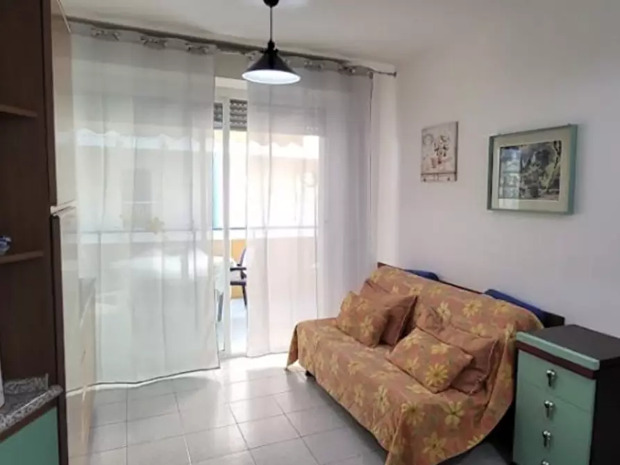 Immagine 1 di Appartamento in vendita  in Lungomare Goffredo Mameli a Senigallia