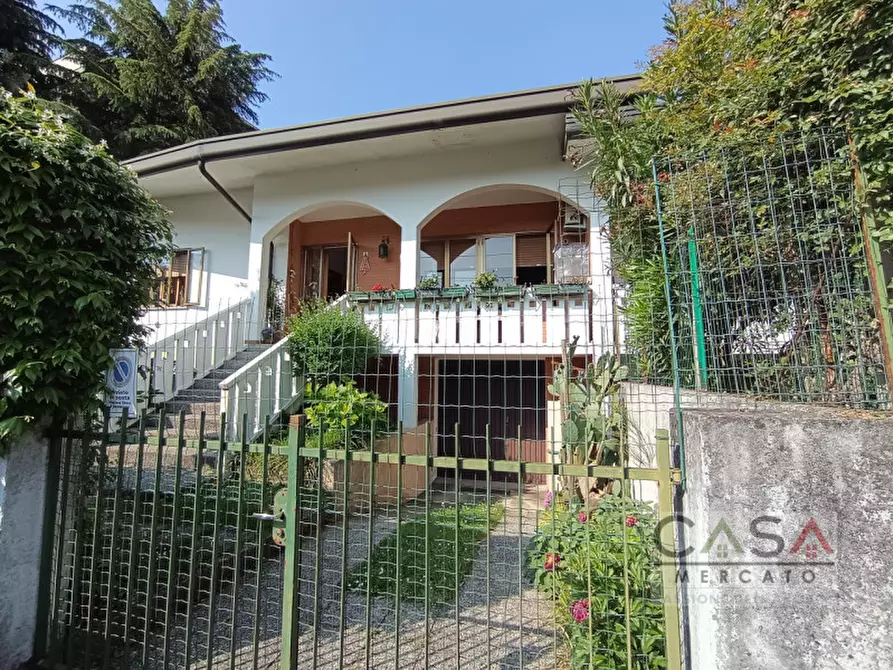 Immagine 3 di Casa bifamiliare in vendita  in Via Terza Armata a Pordenone