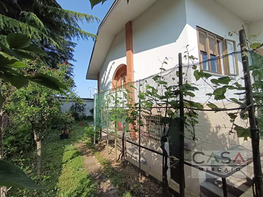 Immagine 4 di Casa bifamiliare in vendita  in Via Terza Armata a Pordenone