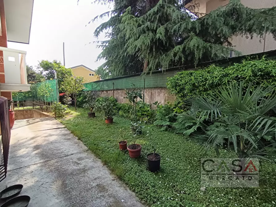 Immagine 6 di Casa bifamiliare in vendita  in Via Terza Armata a Pordenone