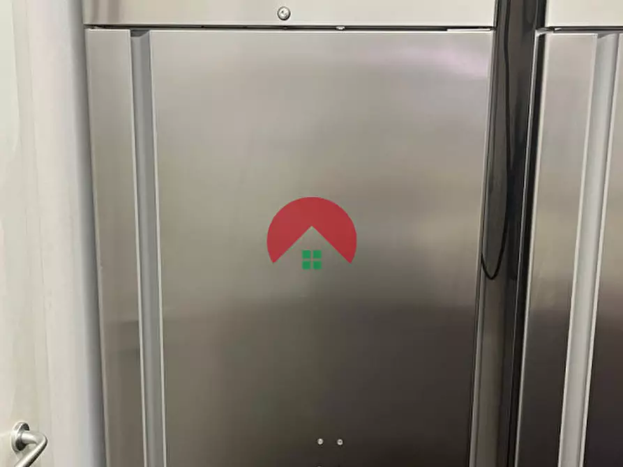 Immagine 15 di Attività commerciale in vendita  in Via Giulio Verne a Matera