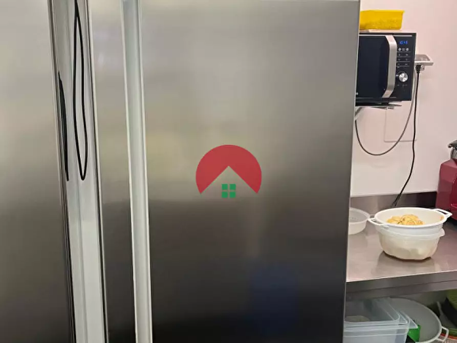 Immagine 16 di Attività commerciale in vendita  in Via Giulio Verne a Matera