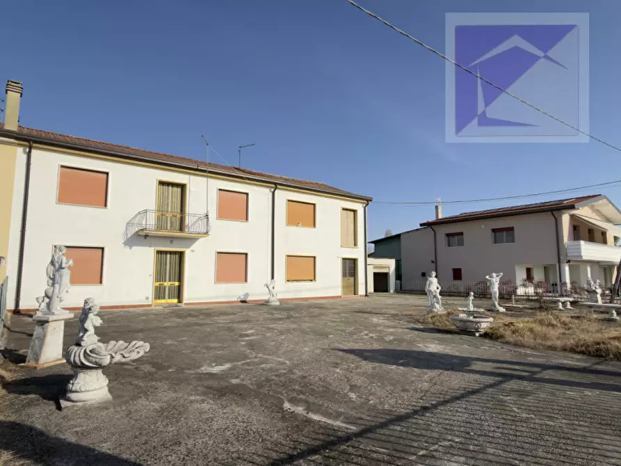 Immagine 2 di Casa bifamiliare in vendita  a Borgoricco