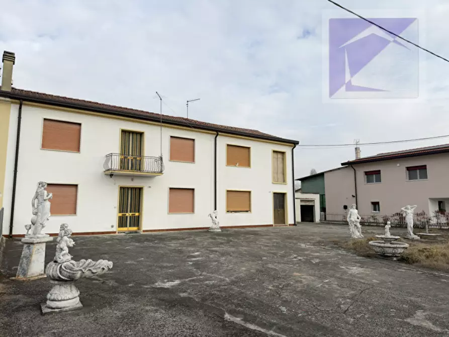 Immagine 2 di Casa bifamiliare in vendita  a Borgoricco