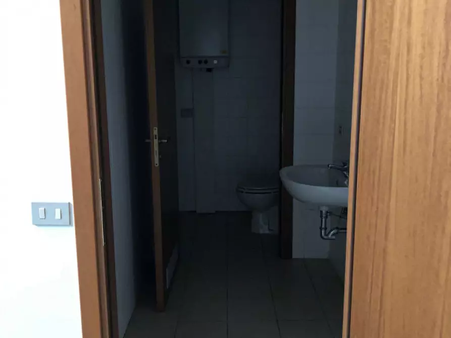 Immagine 3 di Capannone industriale in affitto  in Via del Commercio a Montegrotto Terme