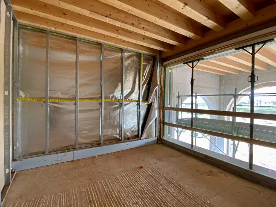 Immagine 2 di Villetta a schiera in vendita  in Strada di Settecà, 147 a Vicenza