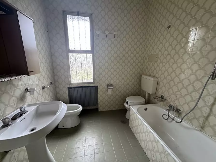 Immagine 11 di Casa bifamiliare in vendita  a Campolongo Maggiore