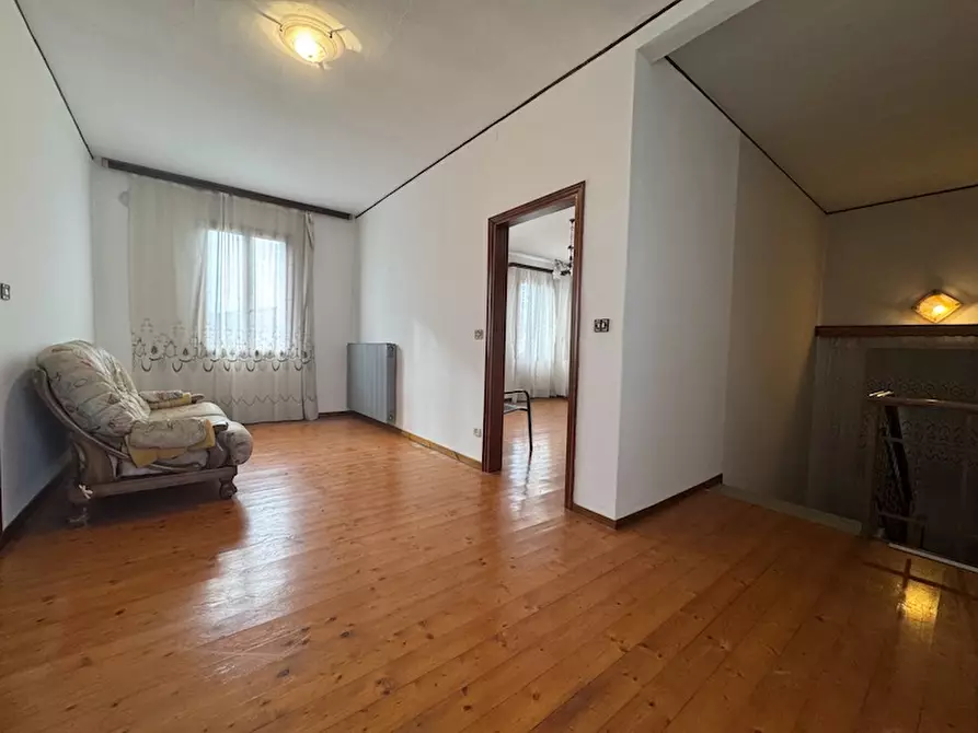 Immagine 12 di Casa bifamiliare in vendita  a Campolongo Maggiore