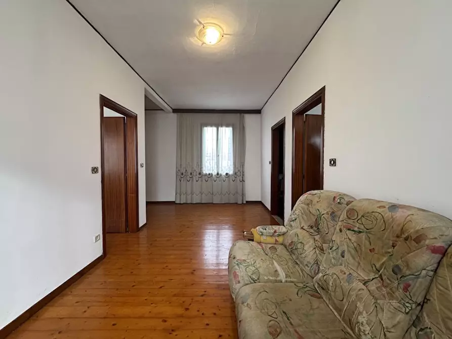 Immagine 16 di Casa bifamiliare in vendita  a Campolongo Maggiore