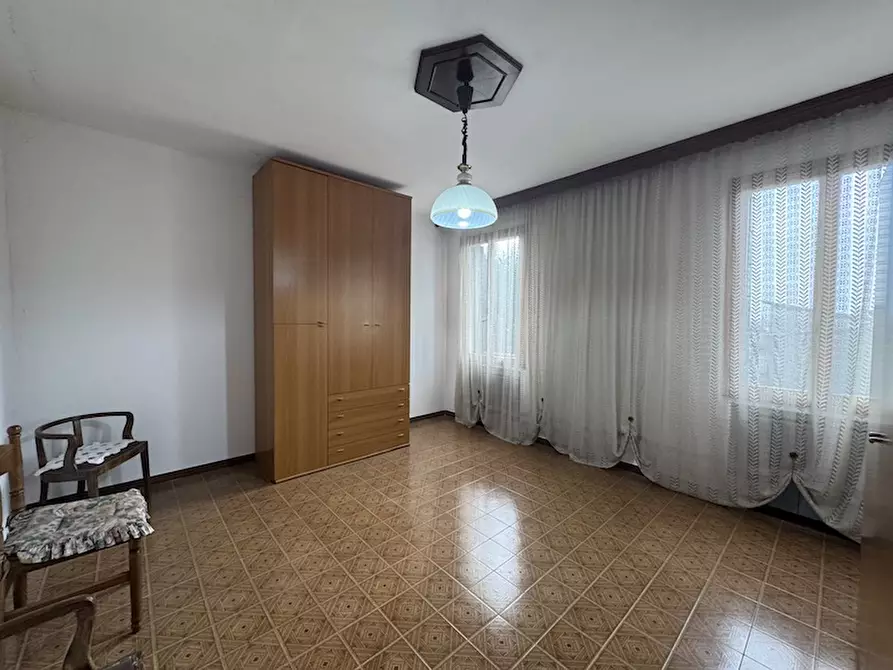 Immagine 17 di Casa bifamiliare in vendita  a Campolongo Maggiore