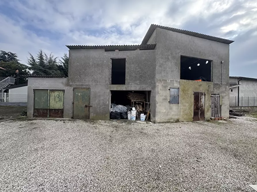 Immagine 18 di Casa bifamiliare in vendita  a Campolongo Maggiore