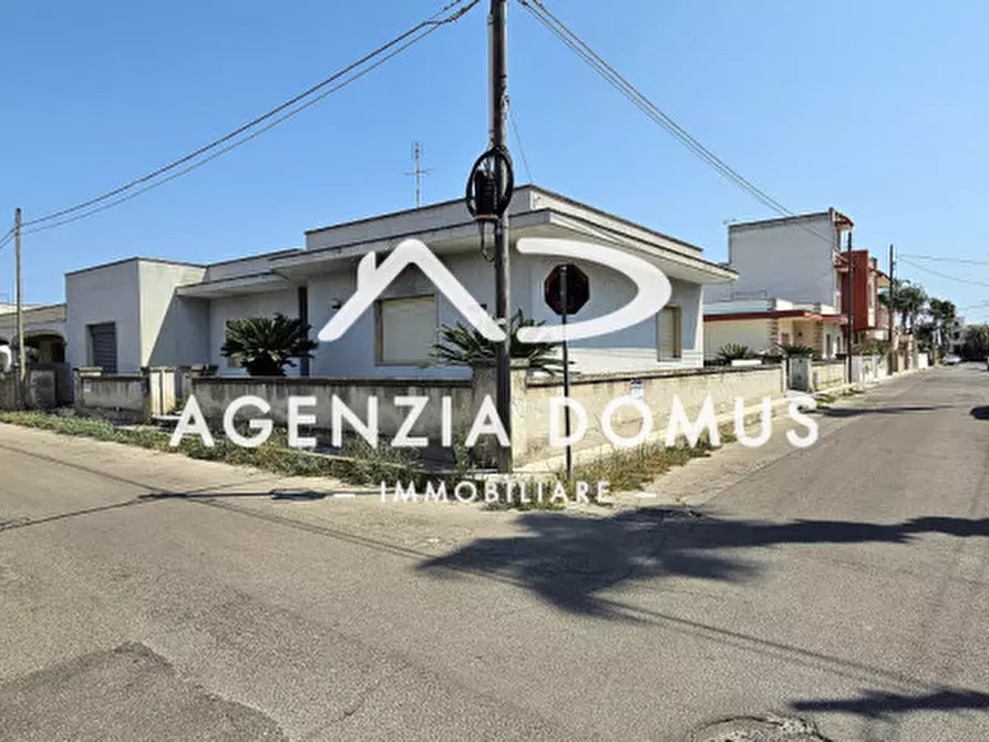 Immagine 25 di Villa in vendita  in via Liguria 31 a Racale