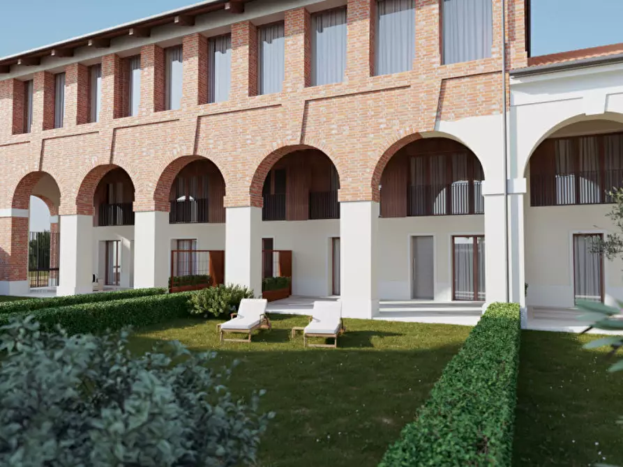 Immagine 3 di Appartamento in vendita  in Strada di Settecà, 147 a Vicenza