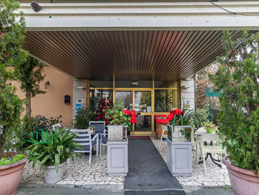 Immagine 2 di Hotel in vendita  in via emilia 15 a Valsamoggia