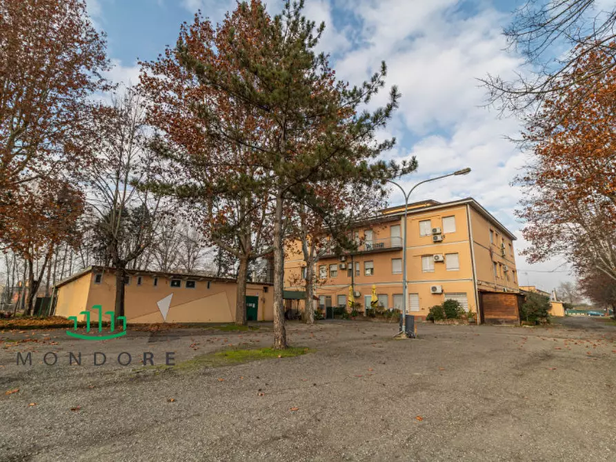 Immagine 26 di Hotel in vendita  in via emilia 15 a Valsamoggia