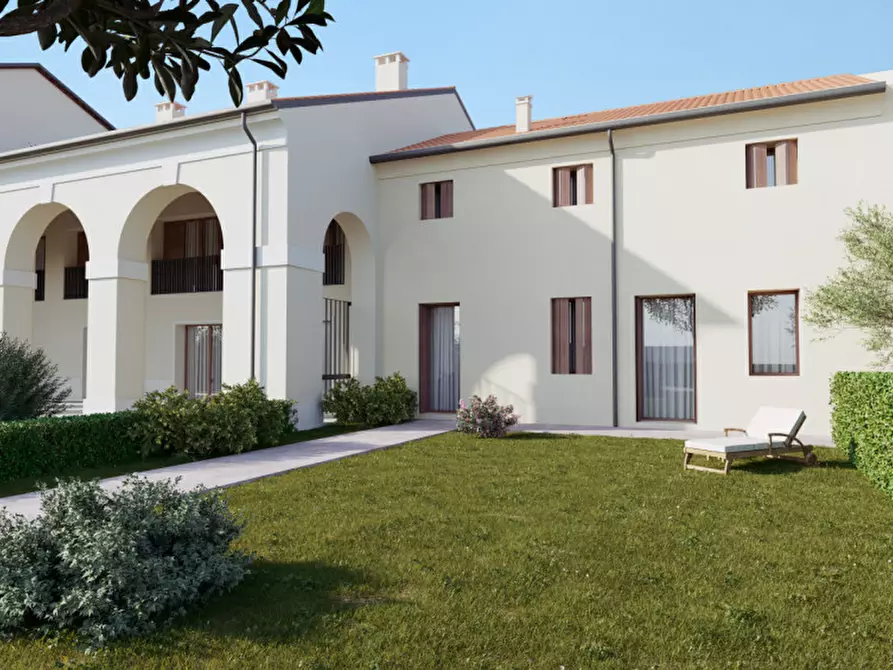 Immagine 4 di Villetta a schiera in vendita  in Strada di Settecà, 147 a Vicenza