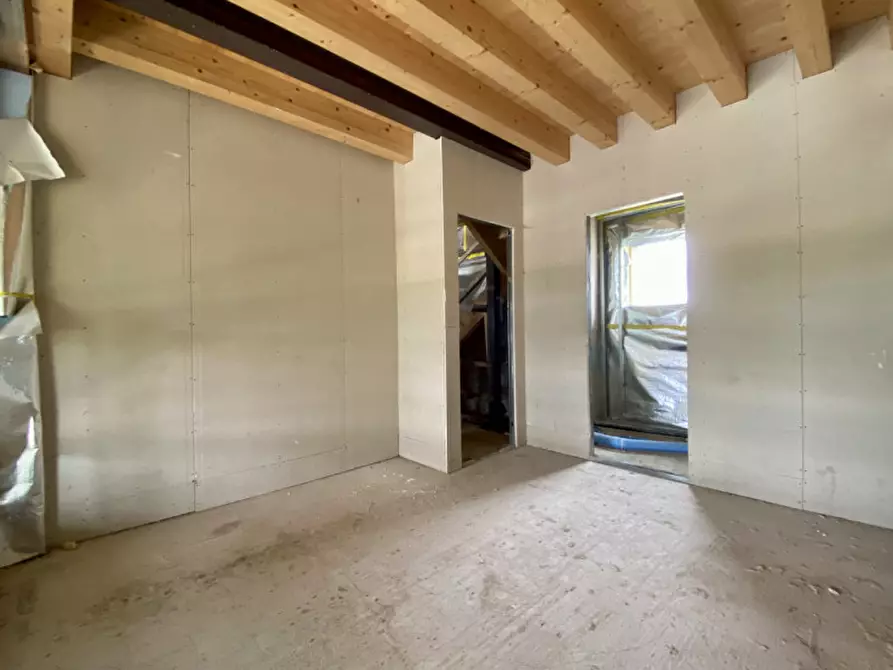 Immagine 4 di Villetta a schiera in vendita  in Strada di Settecà, 147 a Vicenza